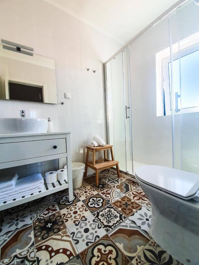 Pepa Guesthouse Setúbal Esterno foto