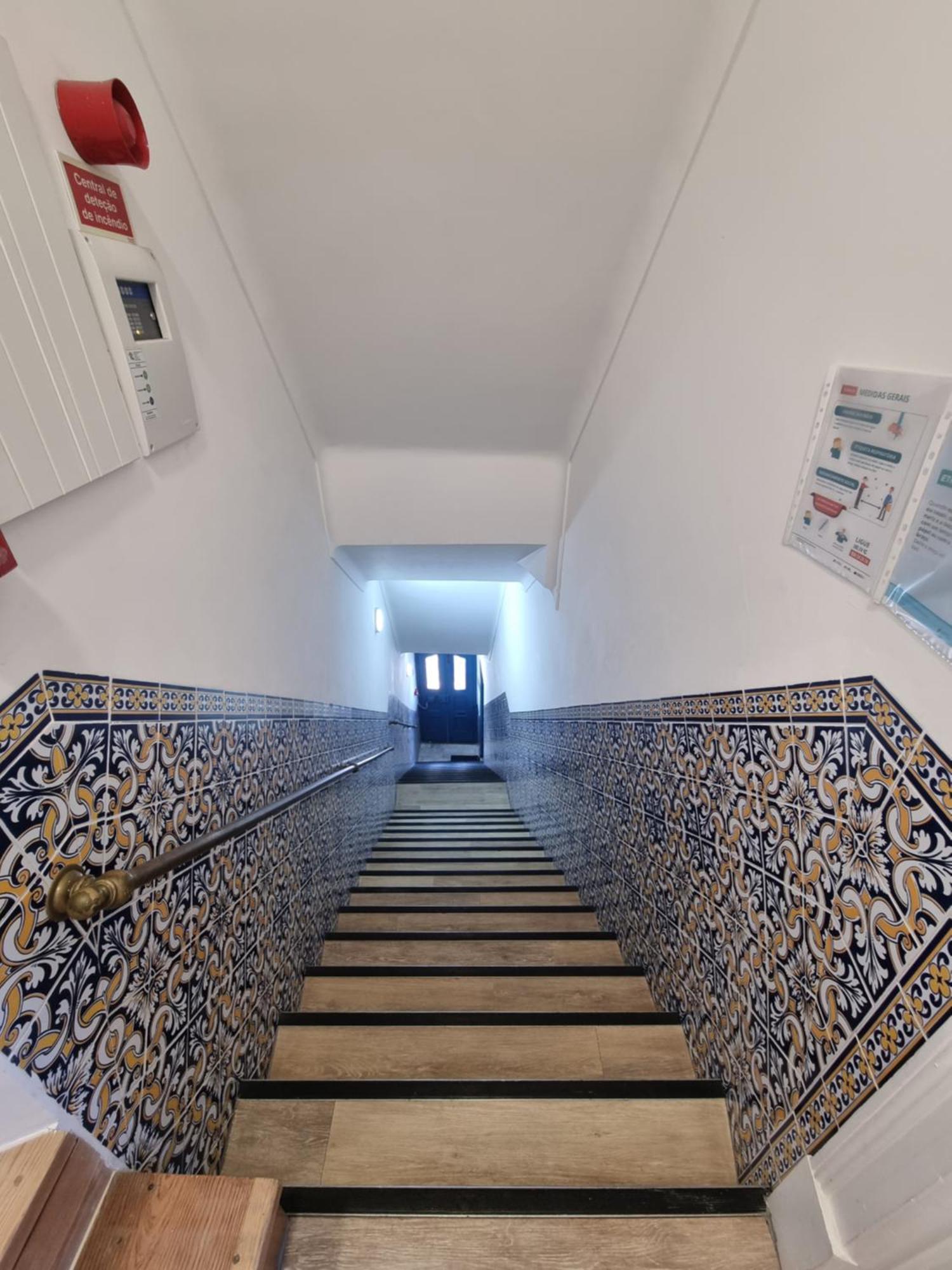 Pepa Guesthouse Setúbal Esterno foto